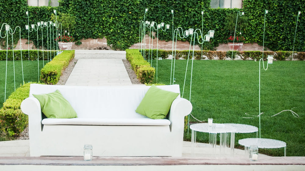 OUTDOOR ARMCHAIRS