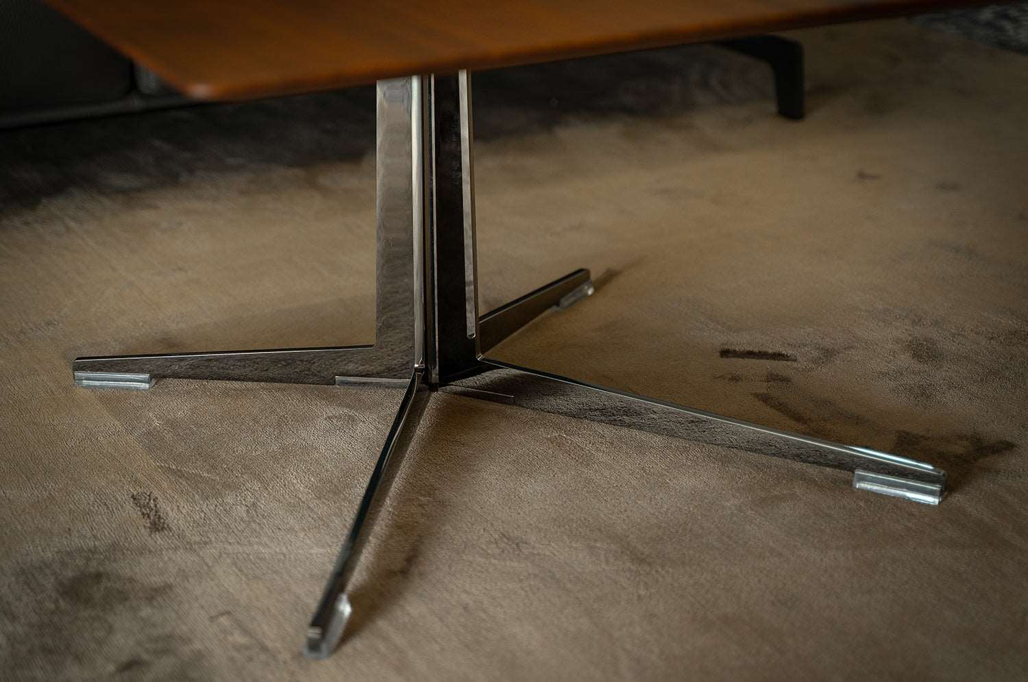 Flexform Square Fly Service Table