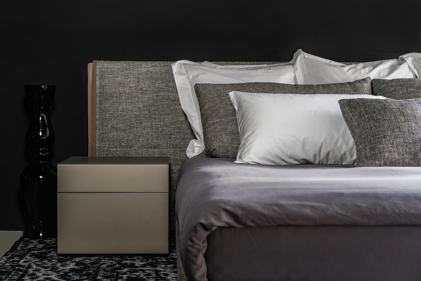 Poliform Yume Bed – Stephen Neall Interiors Shop