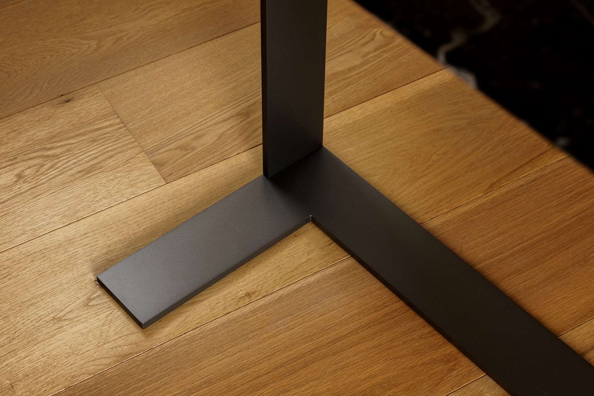 B&B Italia Eileen Console Table