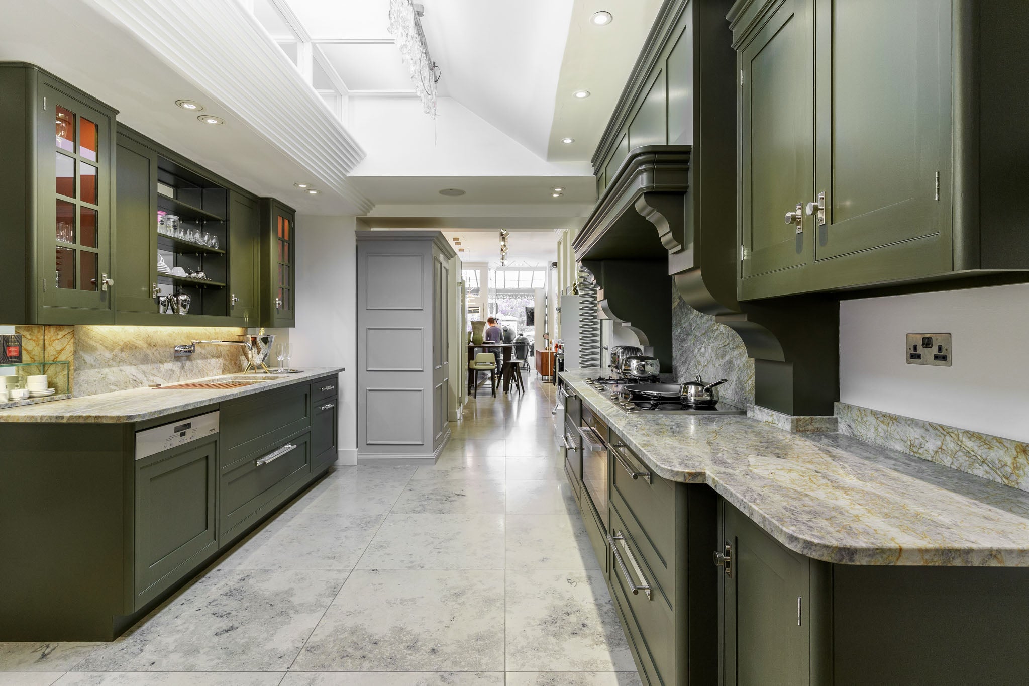 'Hampton' Kitchen with Miele Appliances