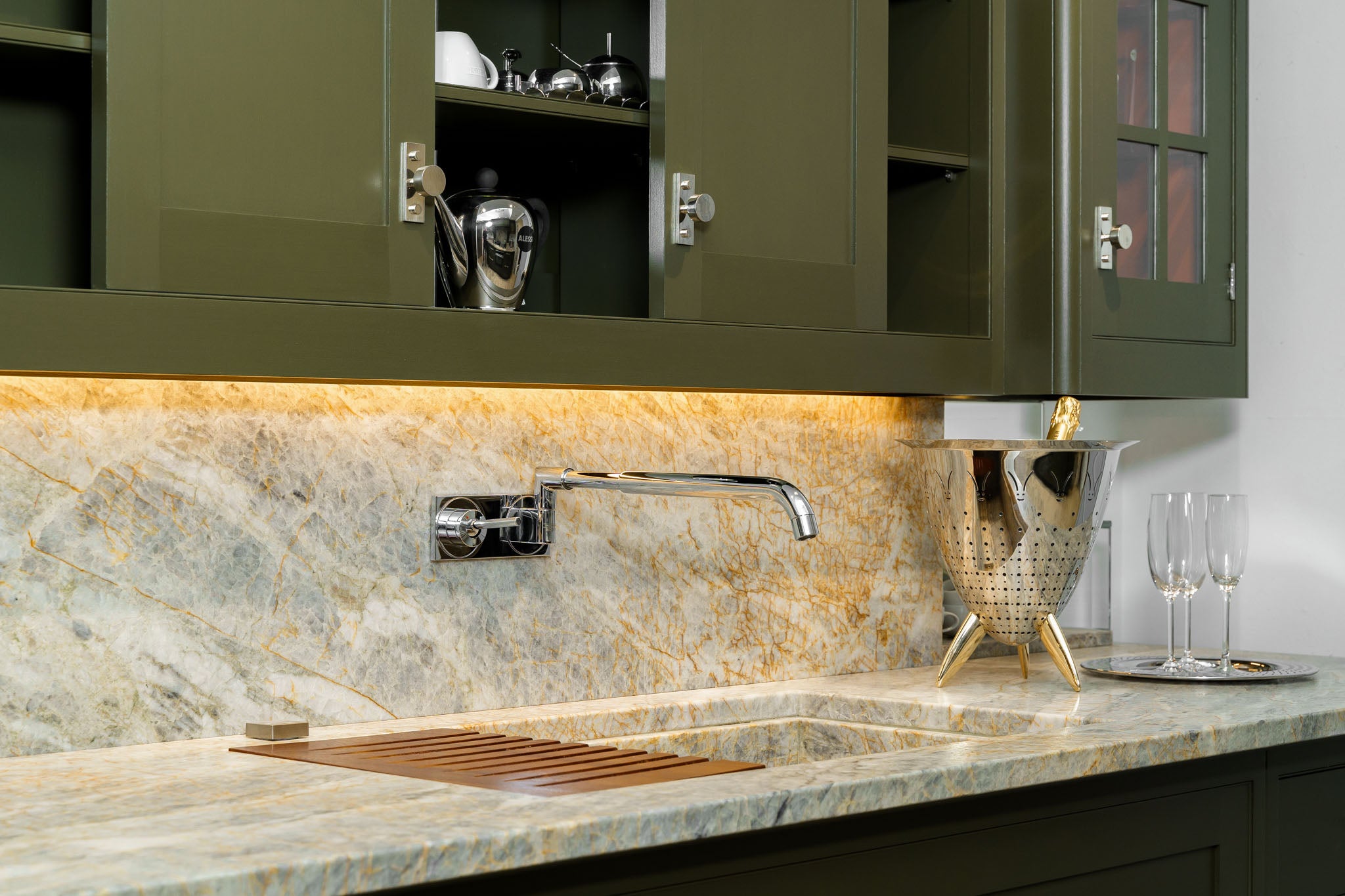 'Hampton' Kitchen with Miele Appliances