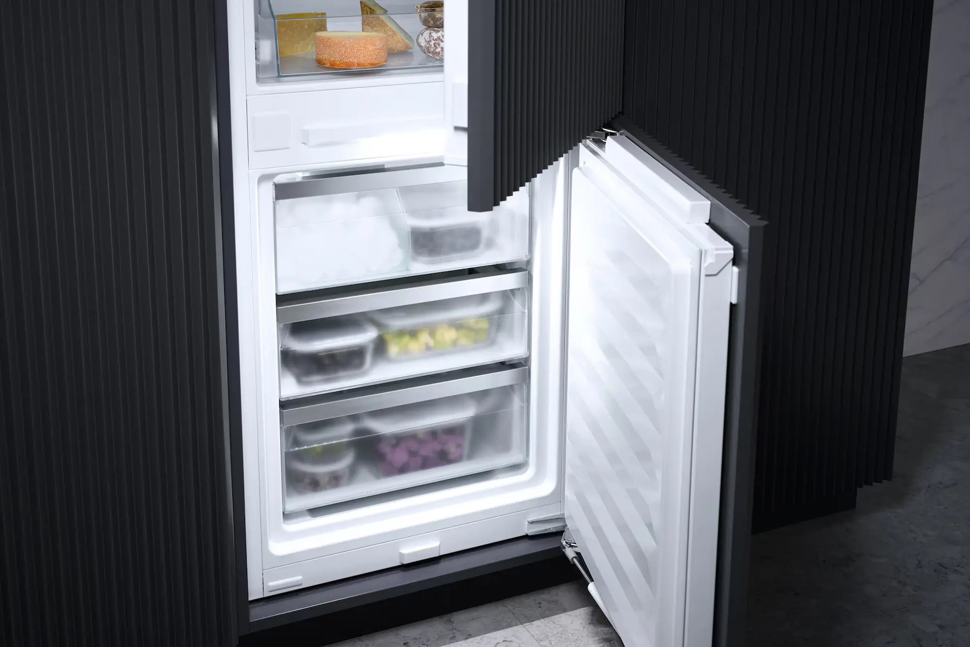 Miele Perfect Cool Fridge-Freezer KFN7795D