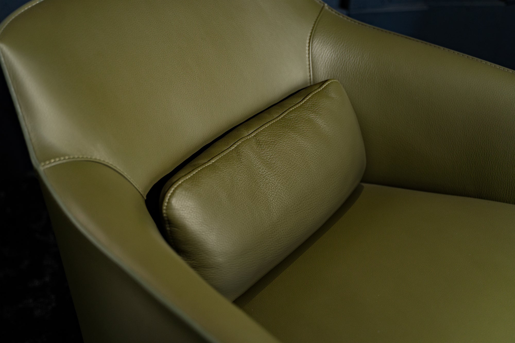 Poliform Stanford Lowback Chair