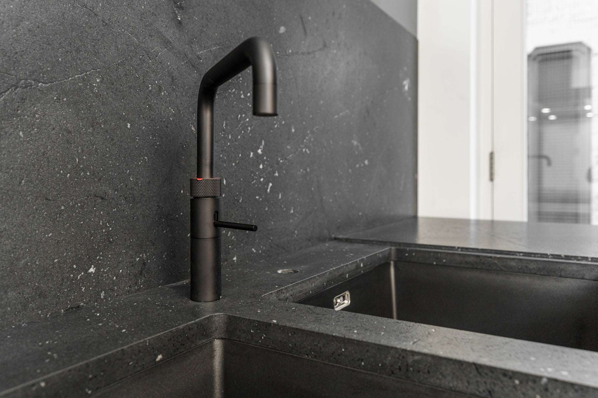 Ex-Display Kitchen 'Brompton' with Larder