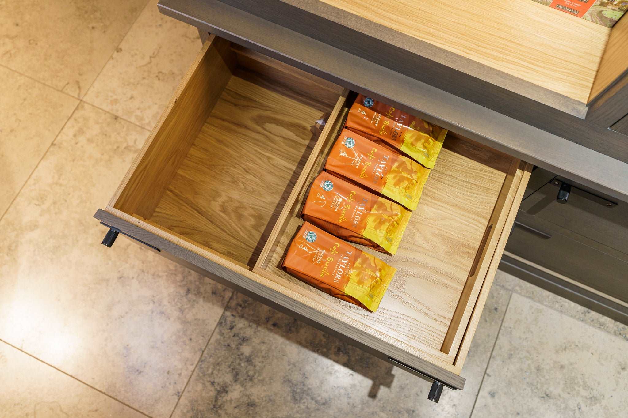 Ex-Display Kitchen 'Brompton' with Larder