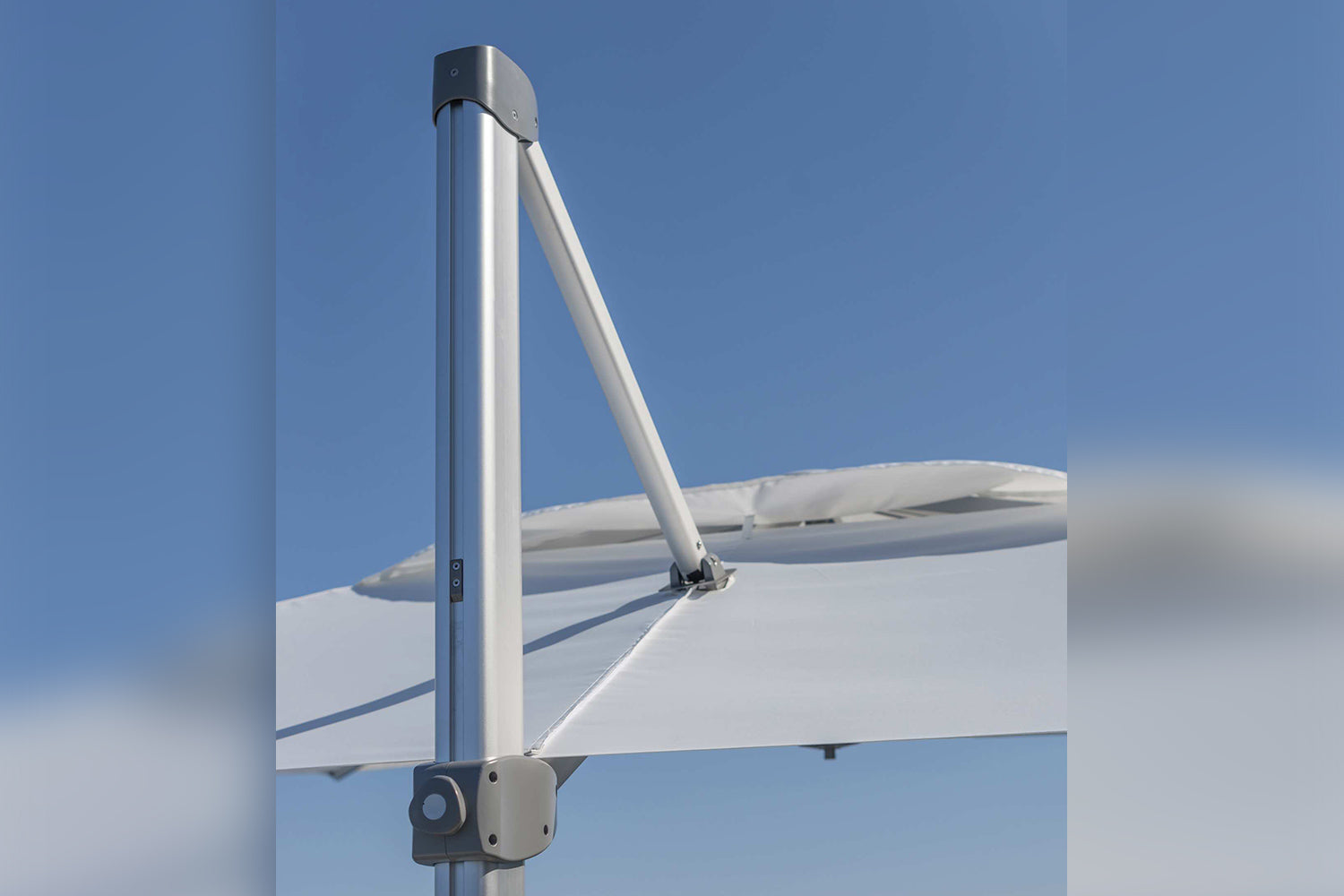 Talenti Zeus Parasol 4x4 White