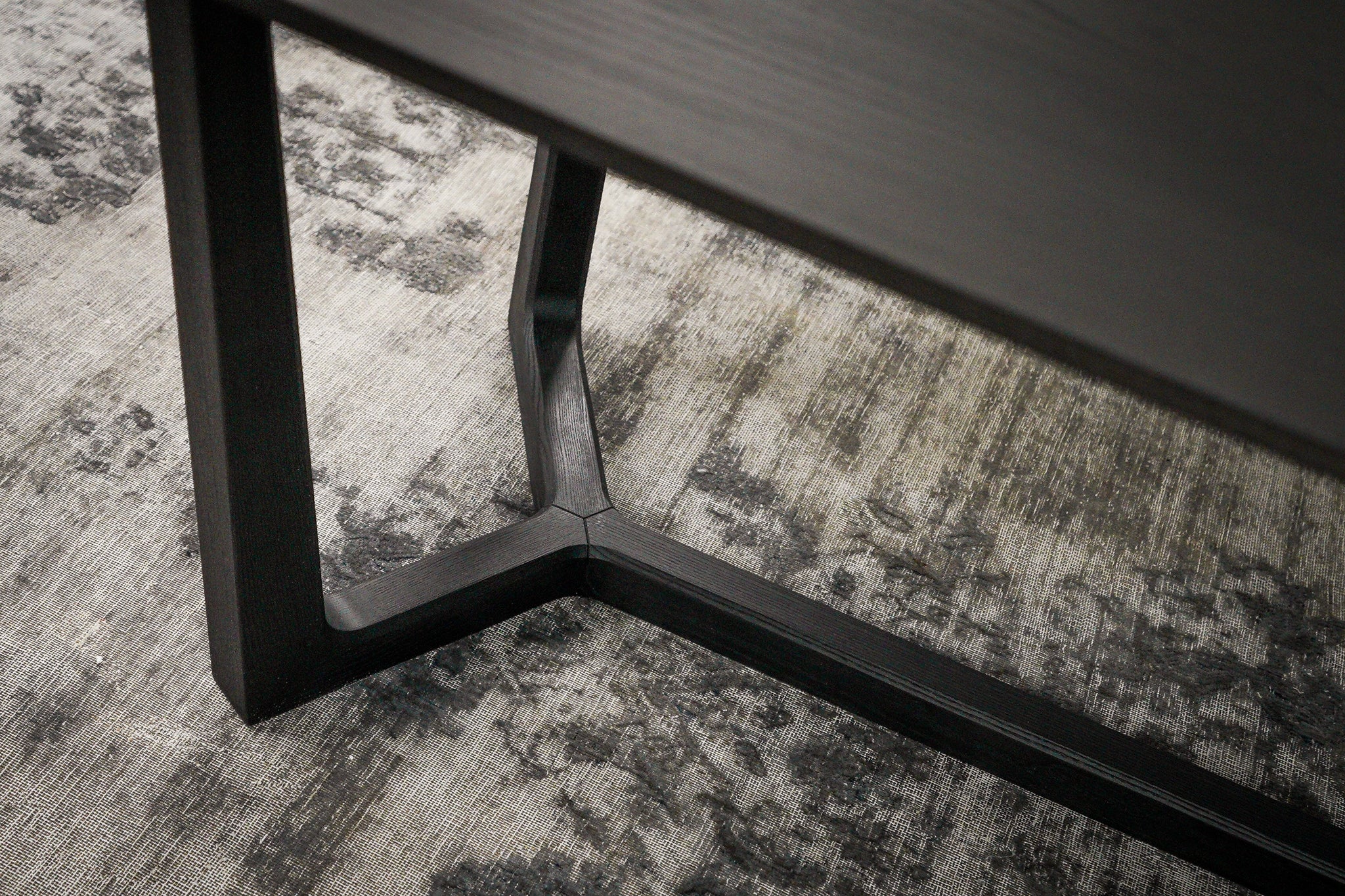 Poliform Concorde Dining Table - arriving soon