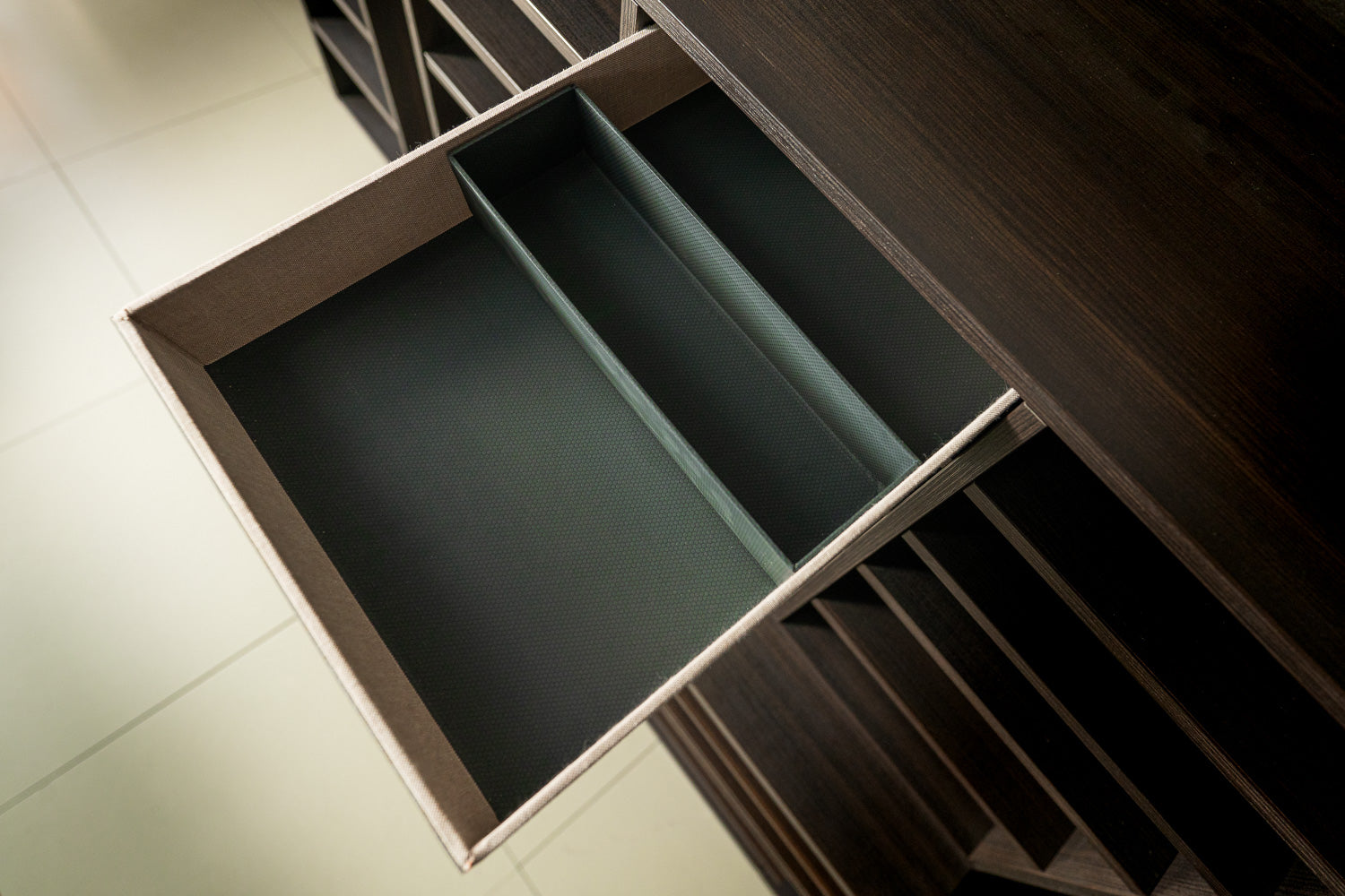 (SOLD) Poliform Ubik Open Dressing Room