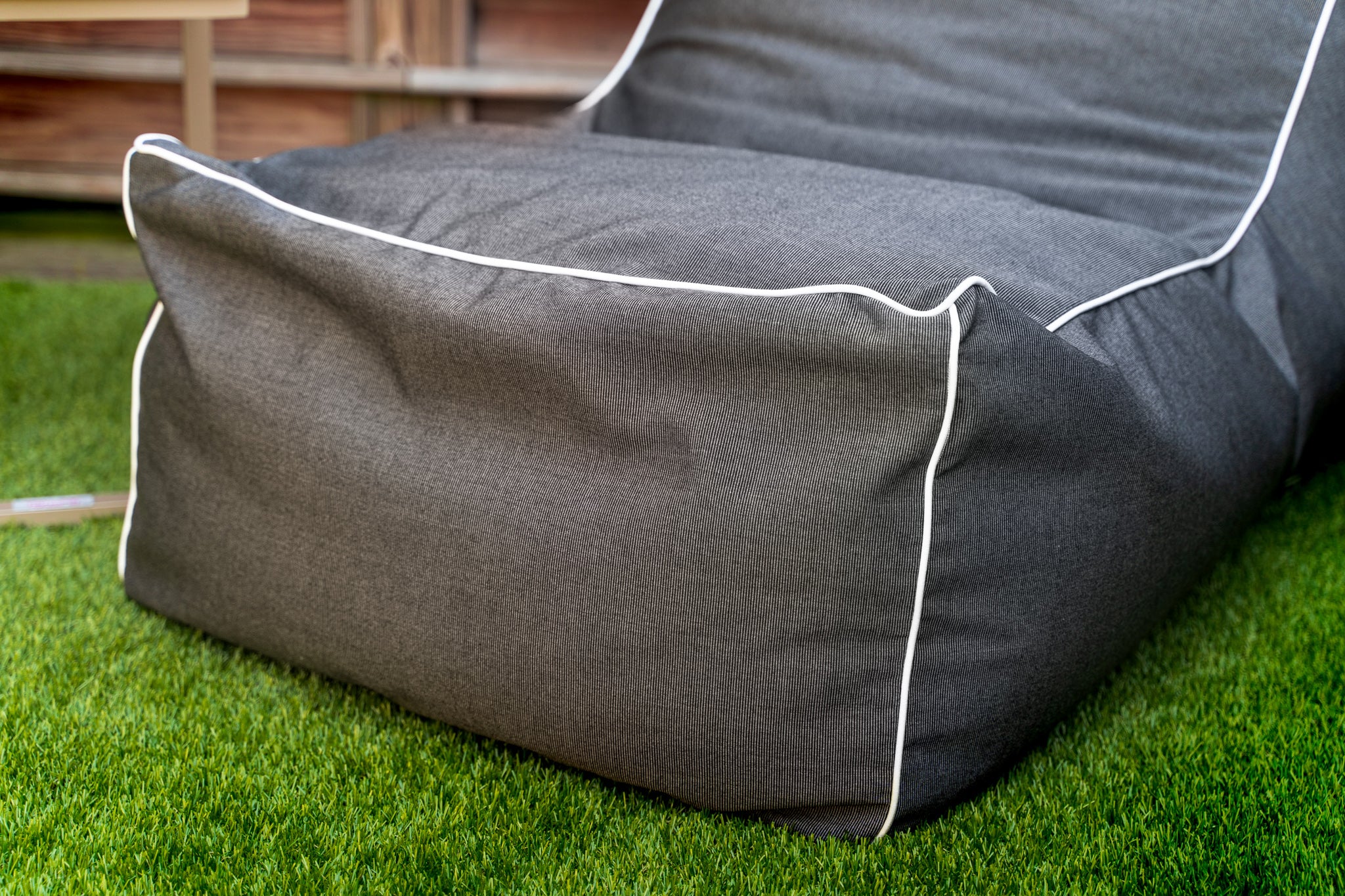 Talenti Scacco Living Armchair Grey/White Pipe